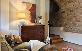 La Grotta Etrusca Guests House